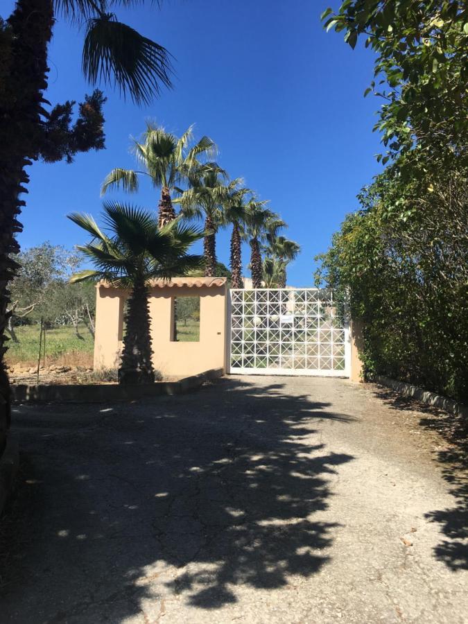 Stria House Villa Mazzarino Bagian luar foto